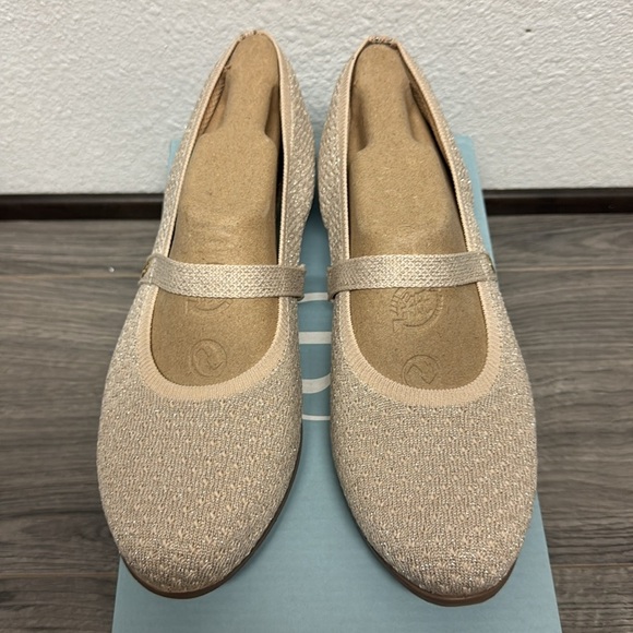 Bzees Keynote Mary Jane Flat - Picture 4 of 6